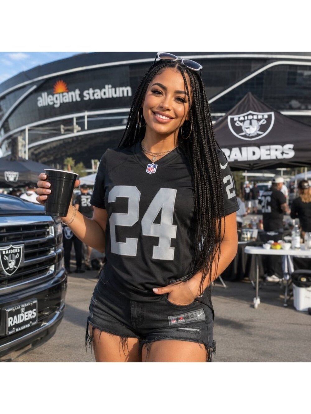 Nike Las Vegas Raiders Marshawn Lynch 24 Womens Medium On Field Jersey EUC